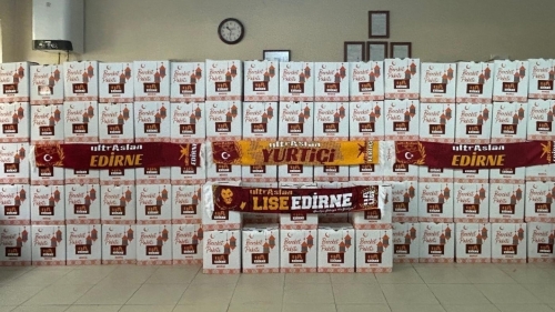 TRİBÜNLERDEN YÜKSELEN İYİLİK HAREKETİ ULTRASLAN EDİRNE, RAMAZAN BEREKETİNİ İHTİYAÇ SAHİPLERİYLE PAYLAŞIYOR